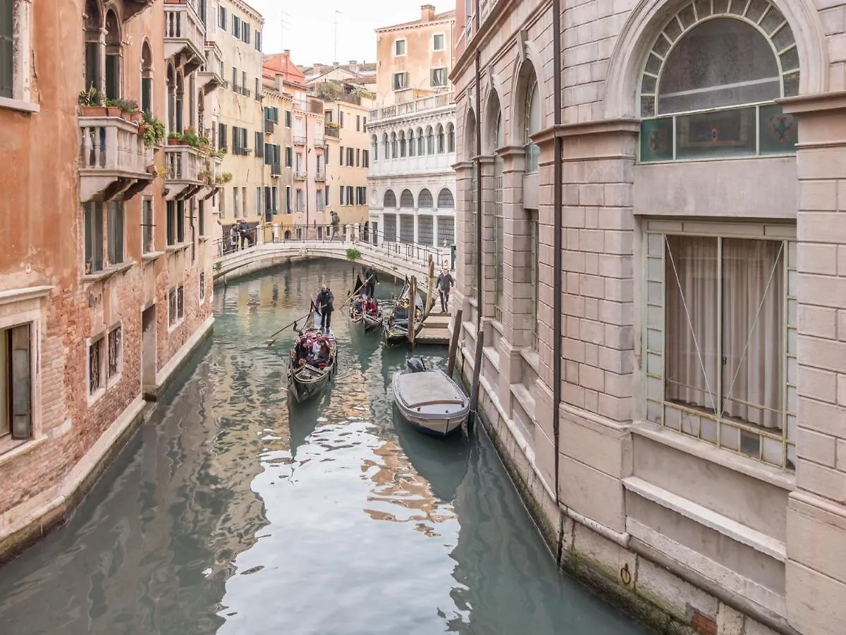 Apartment San Marco Square With Canal View By Wonderful Italy Venice
